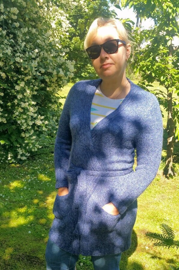 Himmelblaue Strickjacke Alpaka-Merinowolle, Offene Frontjacke von HandmadeitemsLV
