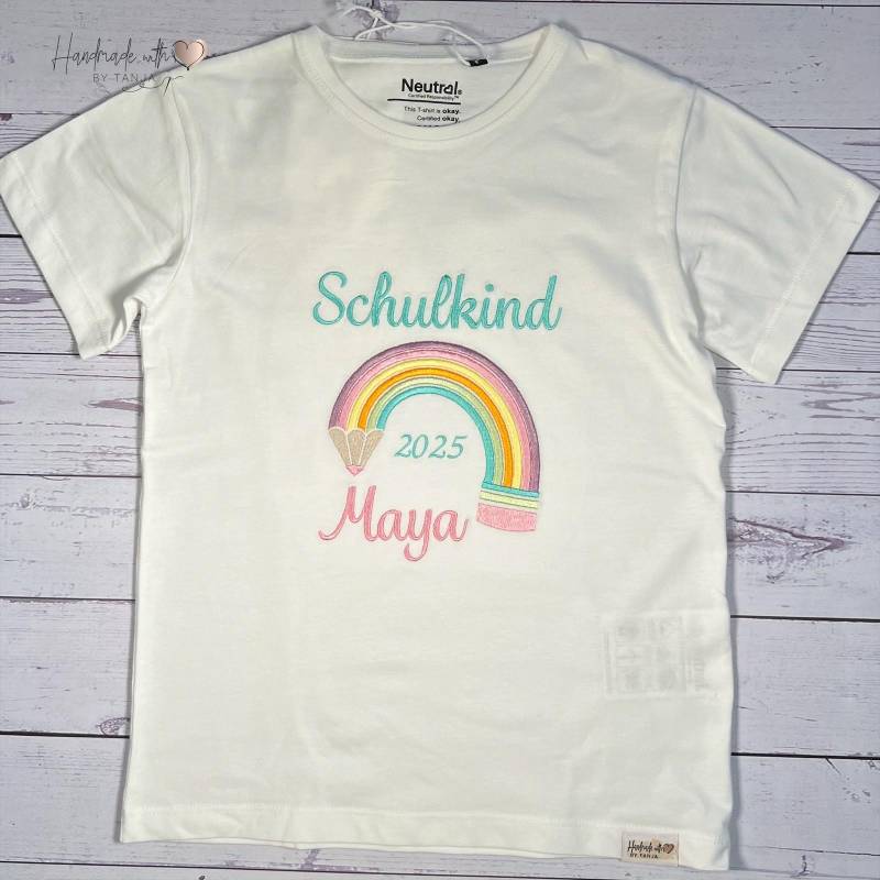Schulkind T-Shirt 2025 Zur Einschulung Mit Regenbogen Stift Und Wunschnamen I Geschenkidee Personalisiert 1 Schultag von HandmadelovebyTanja