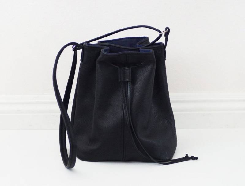 Schwarze, Weiche Leder Beuteltasche Mit Versteller Schwarze, Weiche Leder Beuteltasche Mit Versteller von Handmadeso