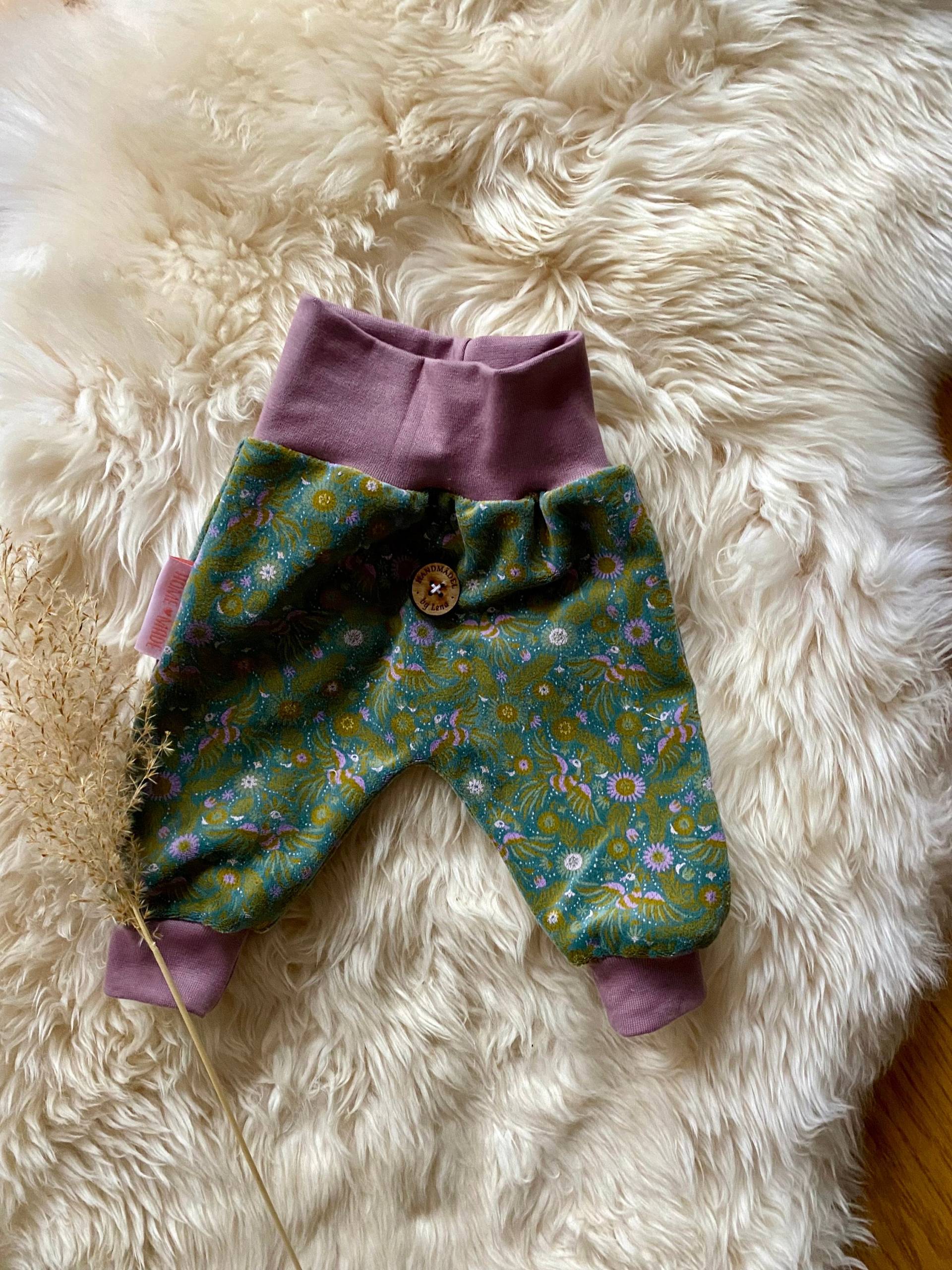 Babyhose Newborn Gr. 50/56 von Handmaedel