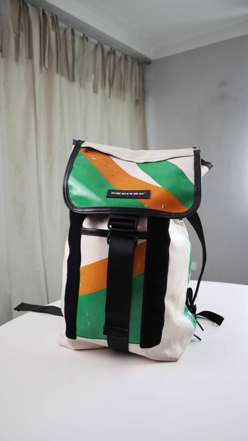 Freitag Rucksack Grün Weiß Orange Planentasche Bonanza Tasche Recycelt von HandpickedPieces21