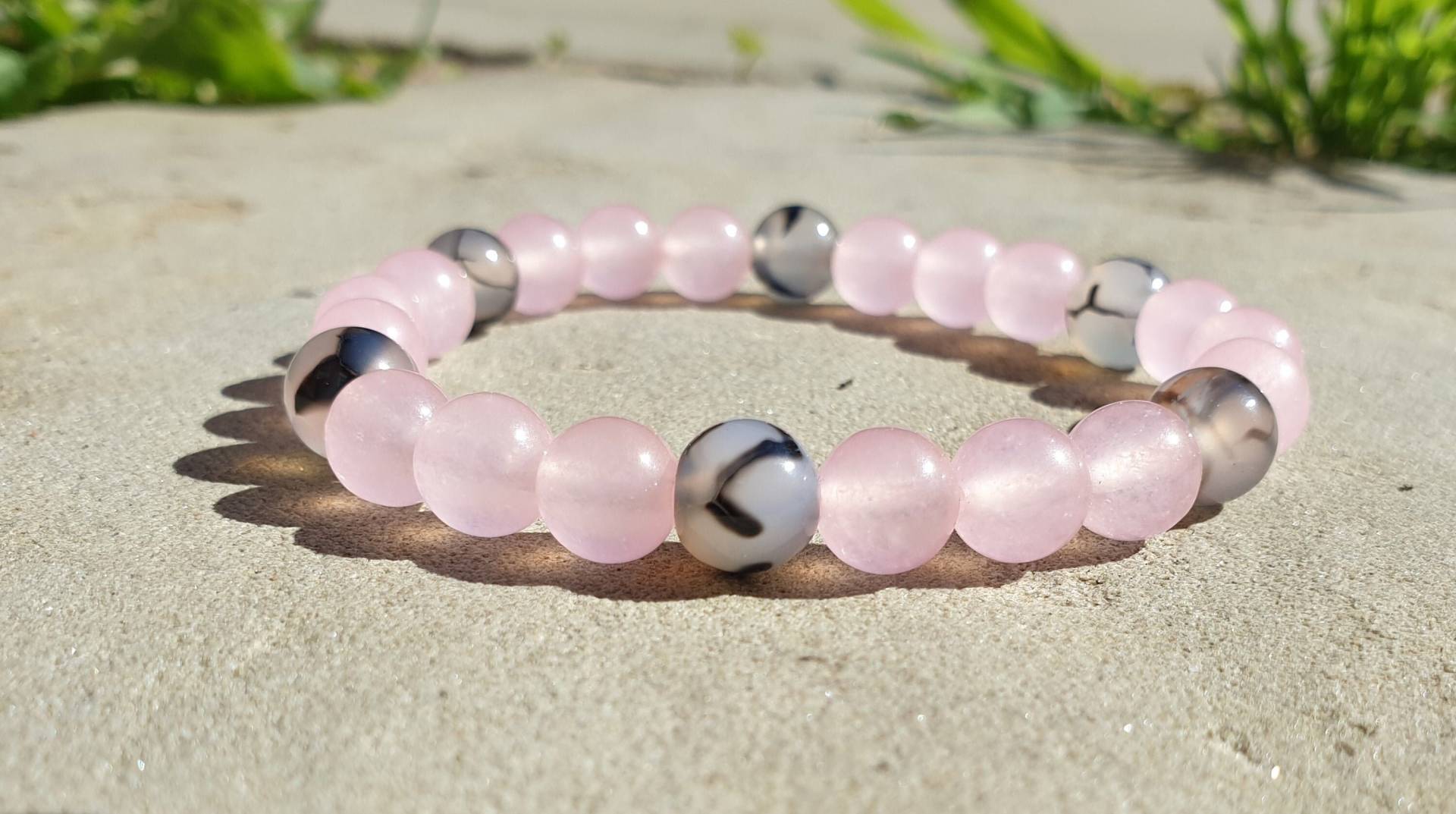 Graues Und Rosa Naturstein Armband Rosenquarz Perlen Rosa, Achat Drachen Venen Grau Schwarz, Edelstein Armband, Stretch Armband Graues Und Rosa Naturstein Armband Rosenquarz Perlen Rosa, Achat Drachen Venen Grau Schwarz, Edelstein Armband, Stretch Armband von HandraJewellery