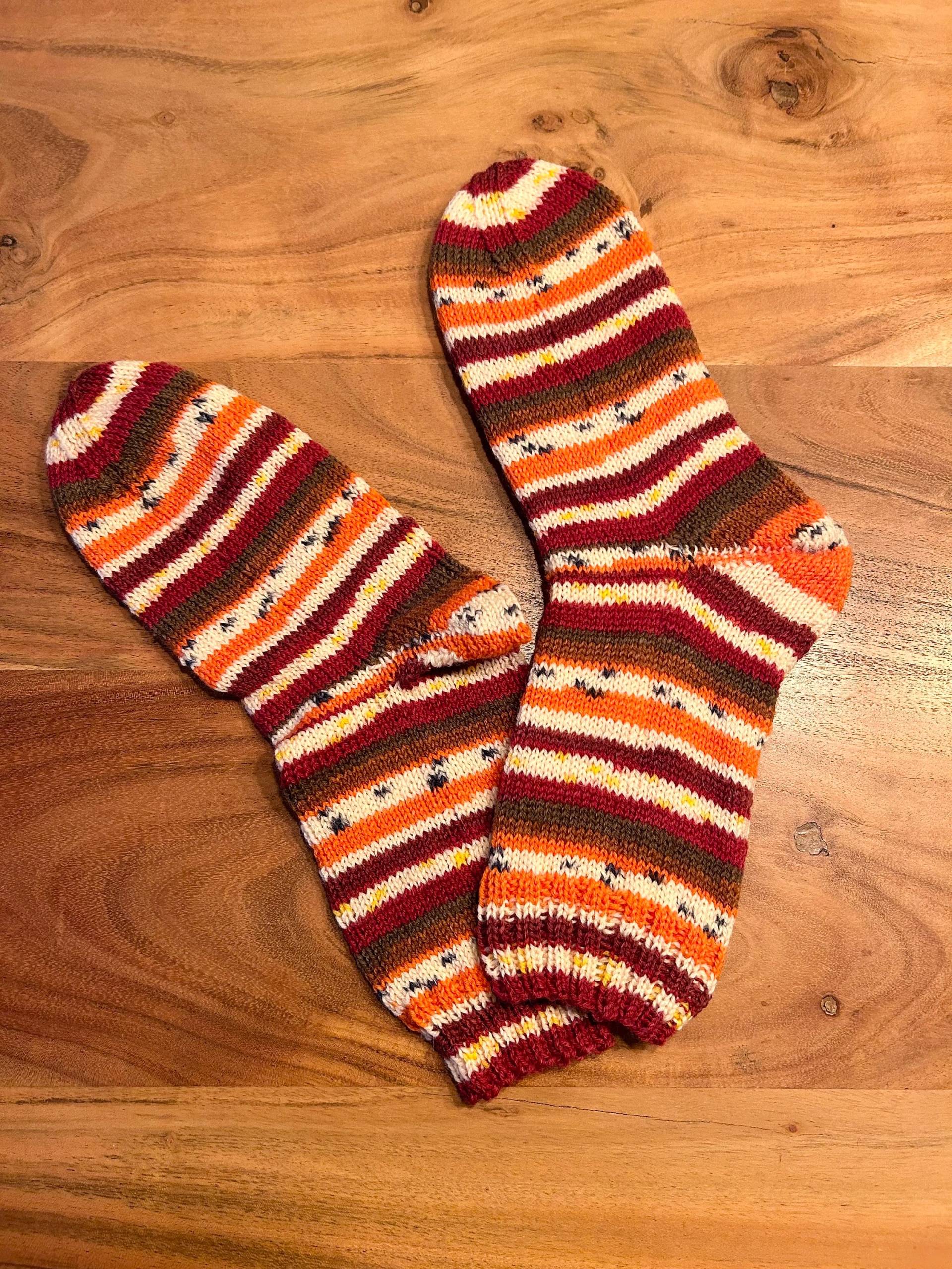 Gestrickte Socken | Handgestrickt |Wollsocken in Größe 37 von HandundFadenShop