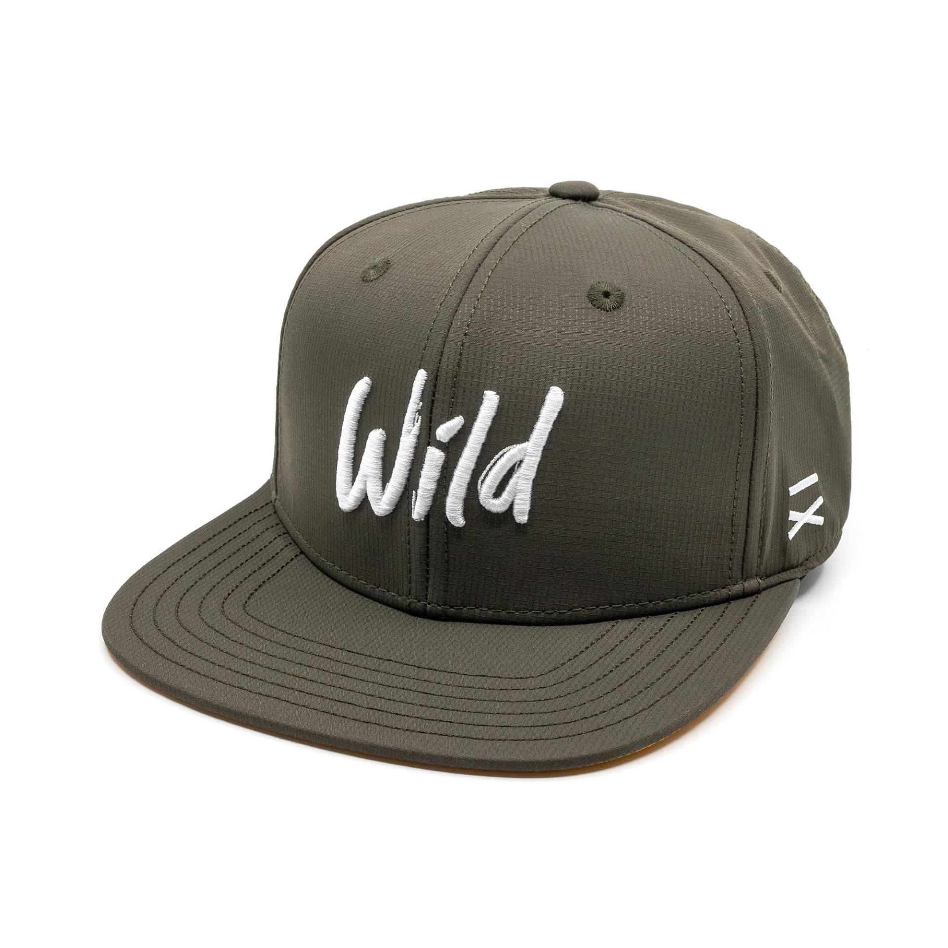 Cap Mit Wild Motiv - Dunkelgrünes Ripstop Material Snapback Verschluss Für Männer Und Frauen Cap Mit Wild Motiv - Dunkelgrünes Ripstop Material Snapback Verschluss Für Männer Und Frauen von HandundFeuer