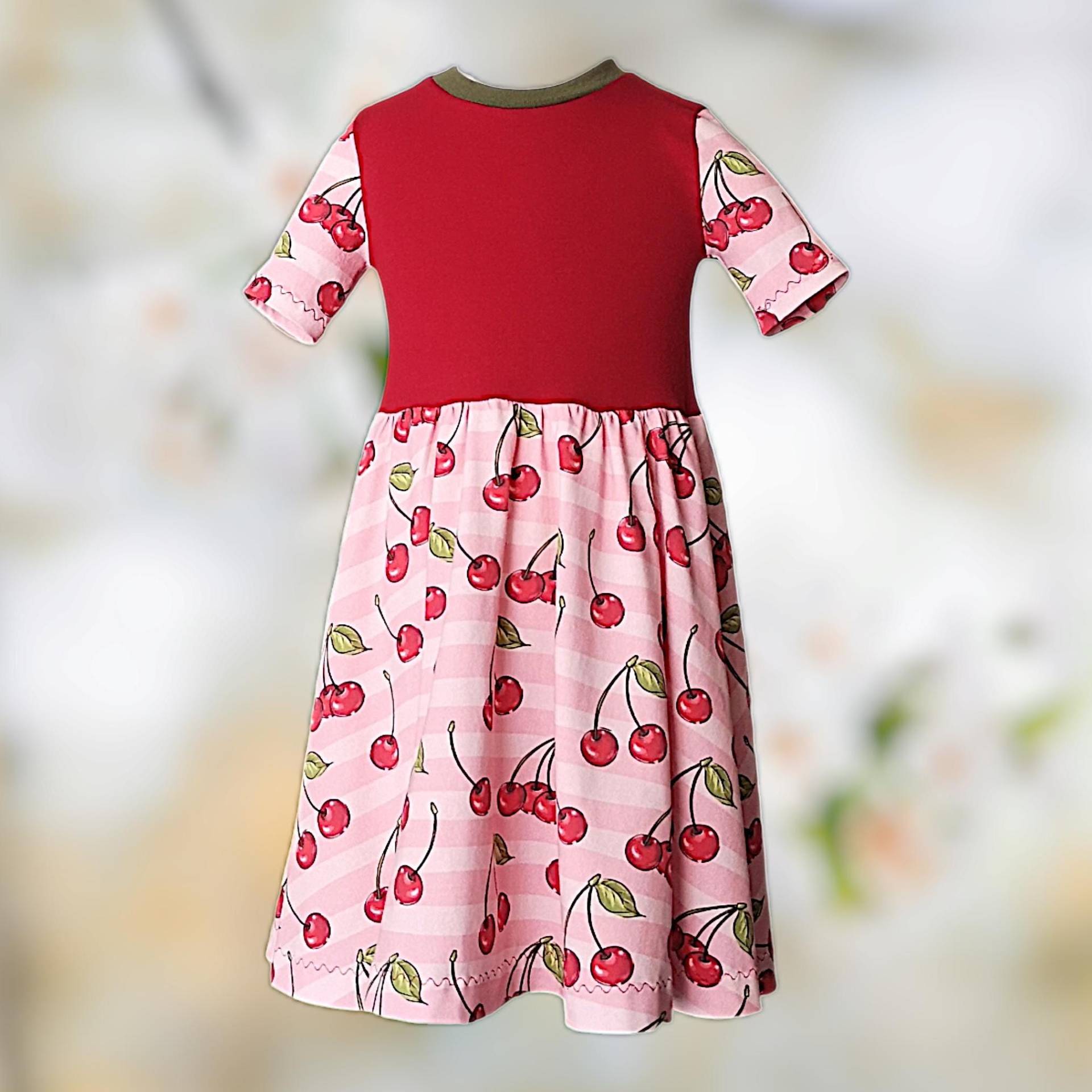 Kleid Sommerkleid Mädchen 122 Mit Roten Kirschen Drehkleid Aus Baumwolljersey Gots Mädchenkleidung Handmade Unikat von Handundherzgemachtes