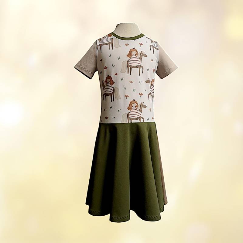 Kleid Sommerkleid Mädchen 128 Prinzessin Auf Dem Pferd in Creme Braun Olive Drehkleid Baumwolljersey Mädchenkleidung Handmade Unikat Kleid Sommerkleid Mädchen 128 Prinzessin Auf Dem Pferd in Creme Braun Olive Drehkleid Baumwolljersey Mädchenkleidung Handmade Unikat von Handundherzgemachtes