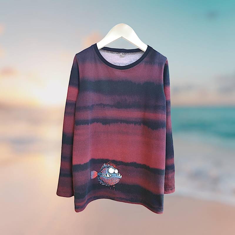 Pullover Kinder 146 Bourdeaux Franjo El Piranha-Design Von Thorsten Berger Langarmshirt Aus Baumwolljersey Handmade Unikat von Handundherzgemachtes