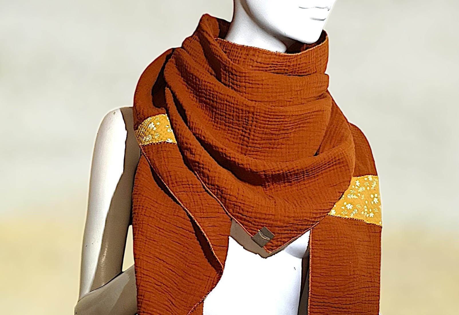 Tuch Stilltuch Damen Xxl in Rostbraun/Senfgelb Dreieckstuch Aus Musselin Damenkleidung Handmade Unikat Tuch Stilltuch Damen Xxl in Rostbraun/Senfgelb Dreieckstuch Aus Musselin Damenkleidung Handmade Unikat von Handundherzgemachtes