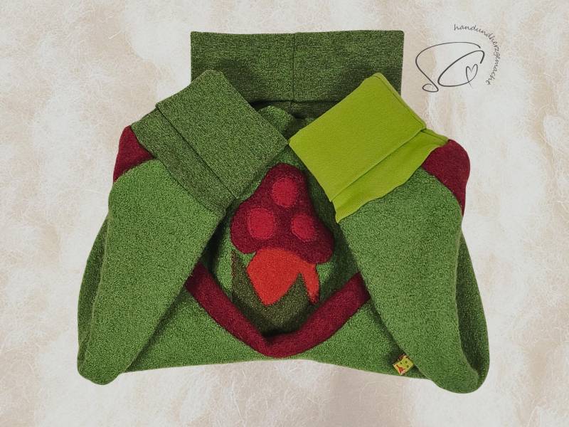 Wollwalk-Hose Kinder 86/92 Grün-Rot Pilz Mitwachshose 100% Wolle, Atmungsaktiv, Wärmereguliernd, Robust Kinderkleidung Handmade Unikat von Handundherzgemachtes