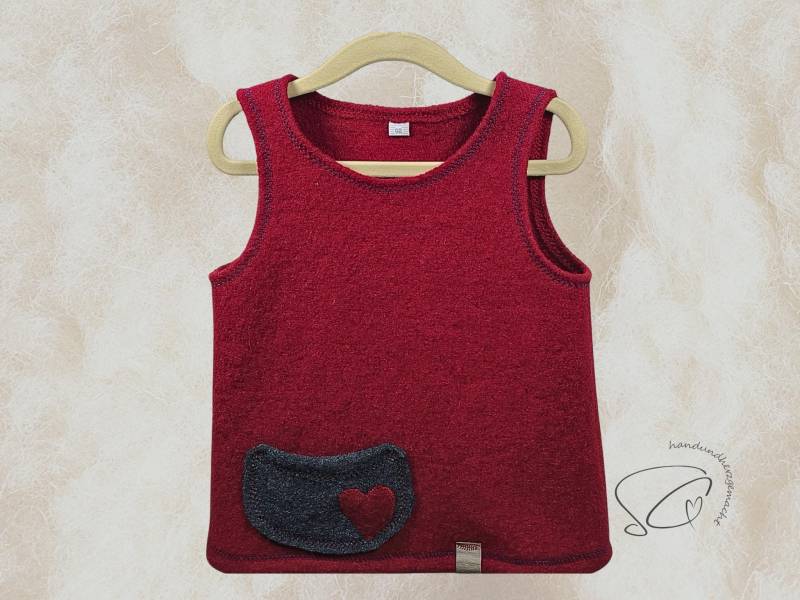 Wollwalk-Pullunder Kinder 92 Rot Herz Schlupfweste Aus 100% Wolle, Atmungsaktiv, Wärmereguliernd, Robust Kinderkleidung Handmade Unikat von Handundherzgemachtes