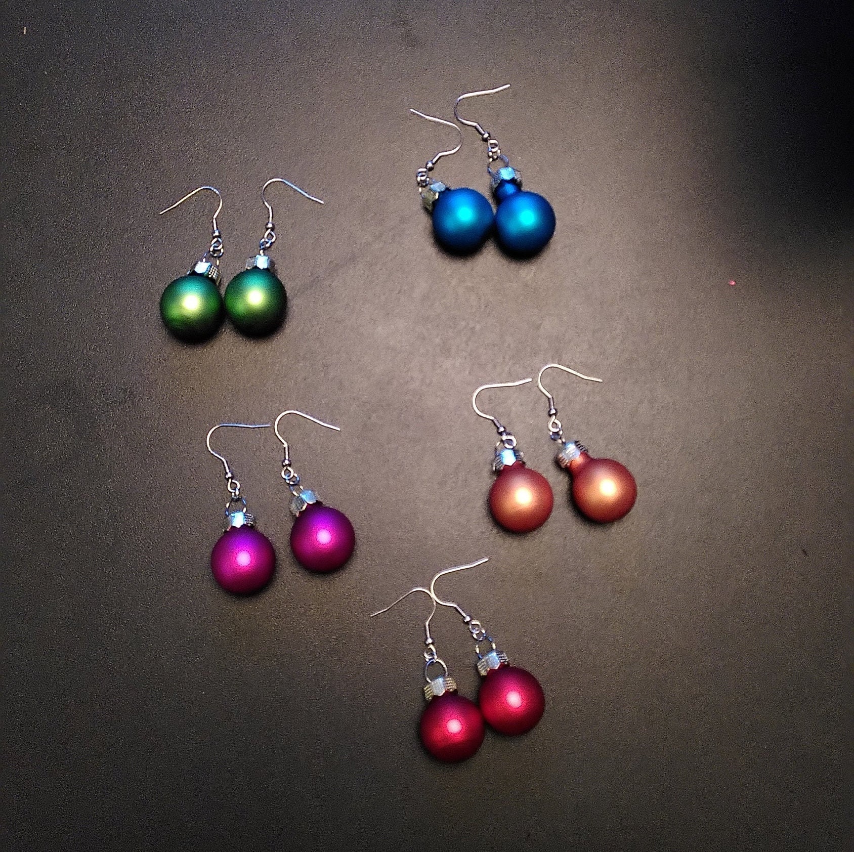 Weihnachtskugeln Ohrringe von HandwerkmachtSpass