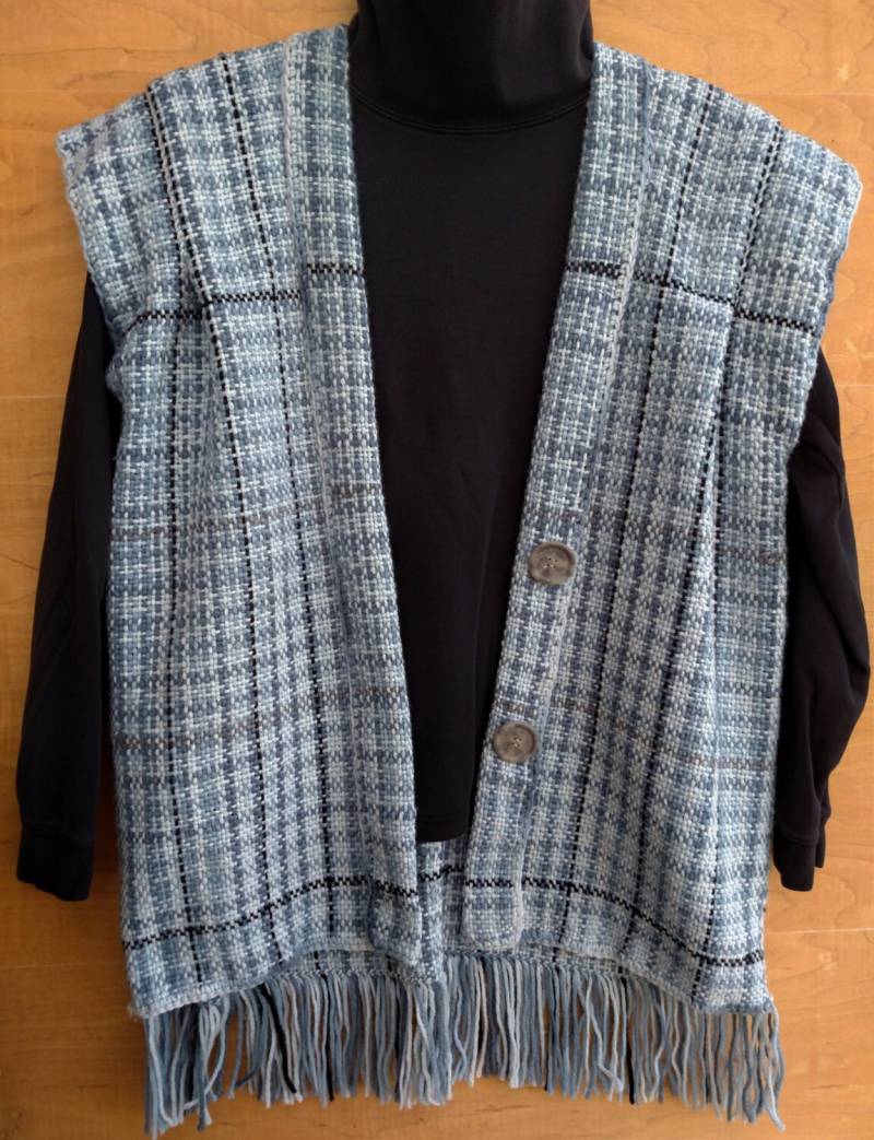 Sportliche Blaue Weste. Pullover/Poncho/Schal/Cape. Hannah #16C01 Sportliche Blaue Weste. Pullover/Poncho/Schal/Cape. Hannah #16C01 von HandwovenWonders