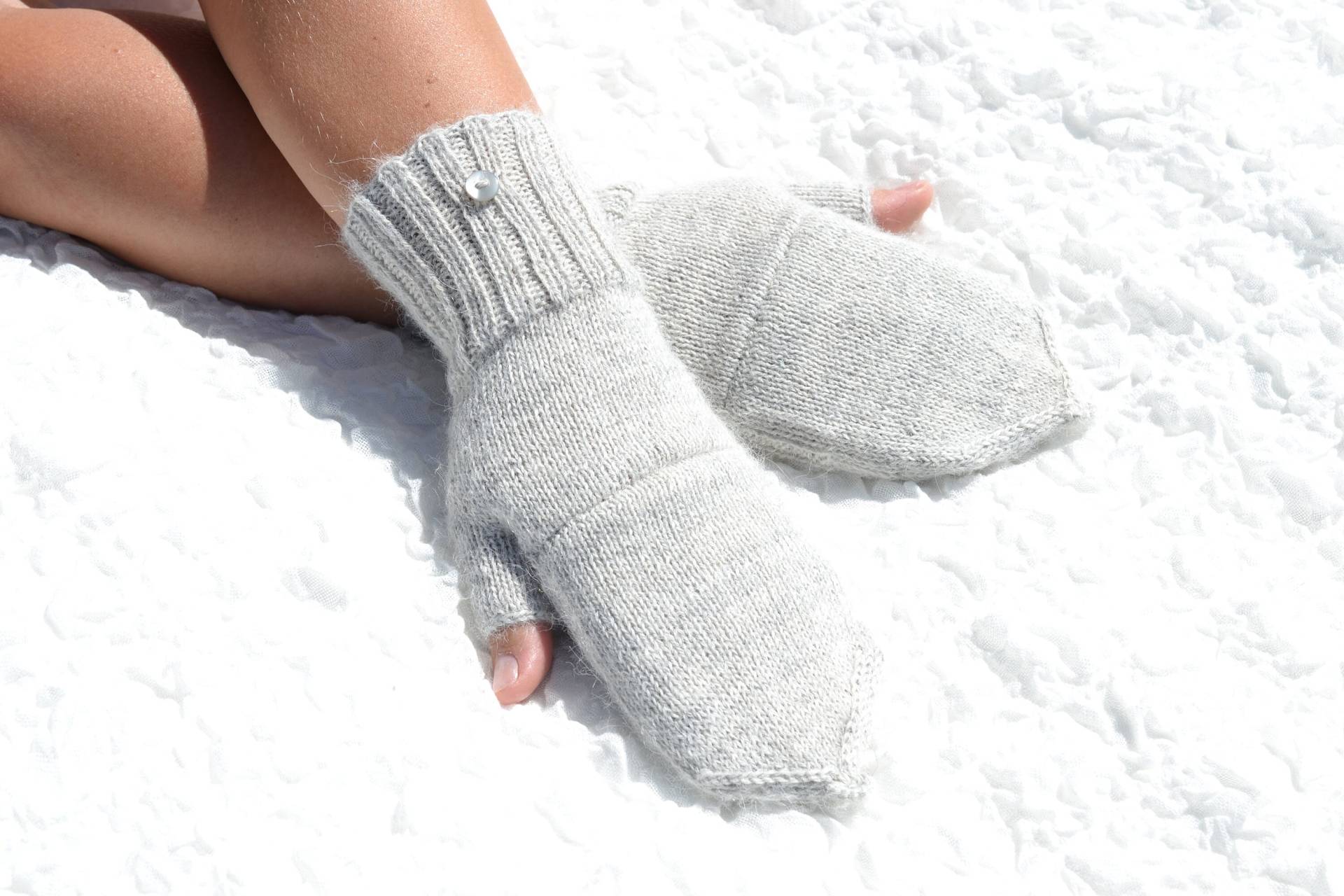 Graue Alpaka Handschuhe, Handgestrickte Leichte Graue Halbe Finger Handschuhe von HandyDuo