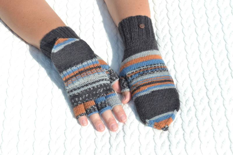 Handgestrickte Wollmischgewebe Handschuhe Mit Klappen, Handgemachte Mehrfarbige Halb Finger Flip Handschuhe, Glomitts Für Die Winter Und Herbst von HandyDuo