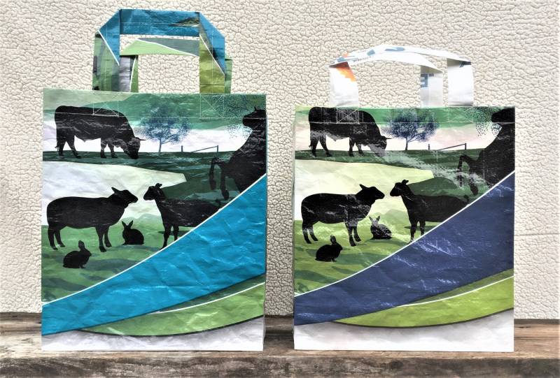 Feed Bag Tote, Wiederverwendbare Einkaufstasche, Upcycled Markttasche, Recycelte Einkaufstasche Feed Bag Tote, Wiederverwendbare Einkaufstasche, Upcycled Markttasche, Recycelte Einkaufstasche von HandyTotes