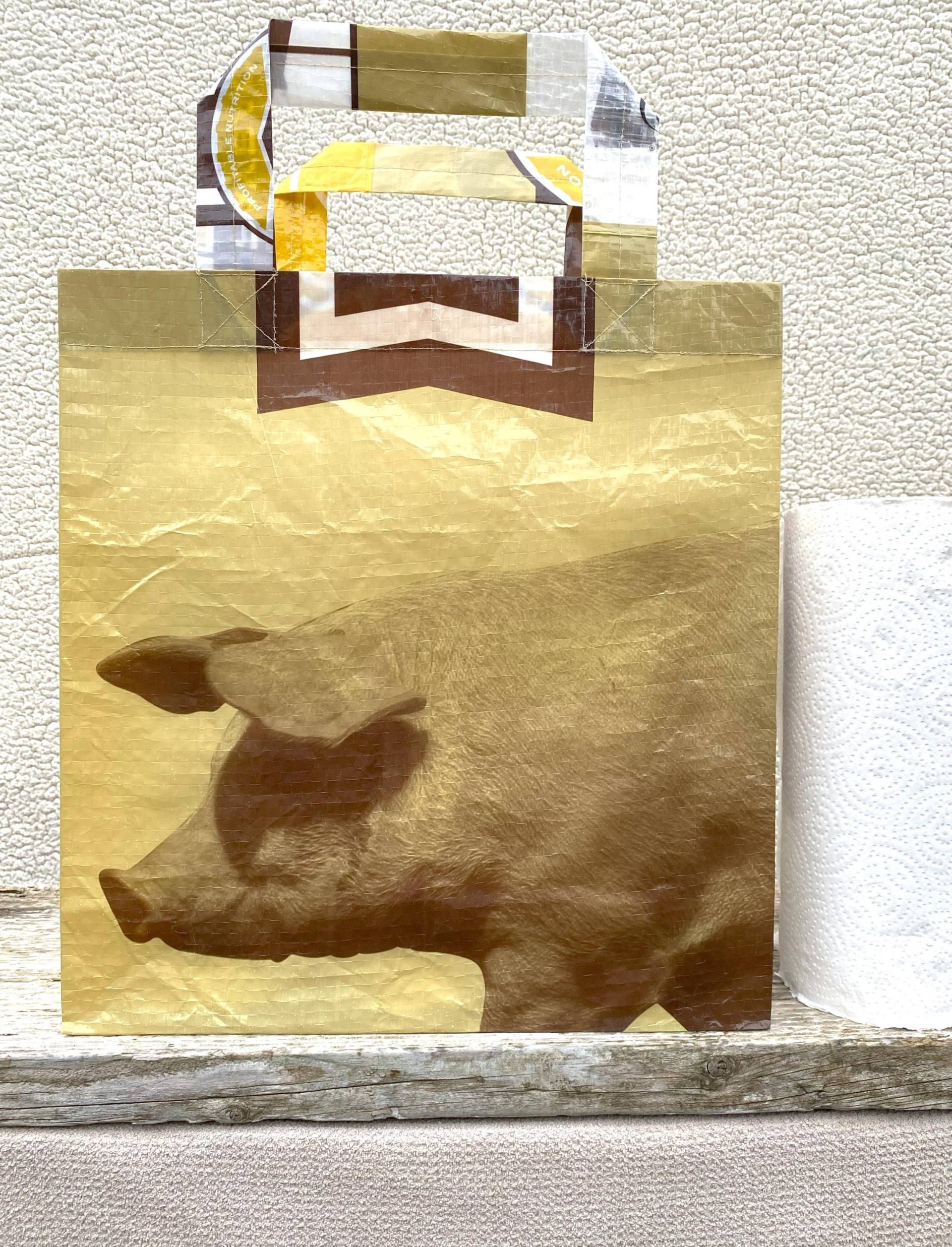 Recycelte Futtertasche Tote, Wiederverwendbare Einkaufstasche, Einkaufstasche Recycelt, Payback Schwein Recycelte Futtertasche Tote, Wiederverwendbare Einkaufstasche, Einkaufstasche Recycelt, Payback Schwein von HandyTotes