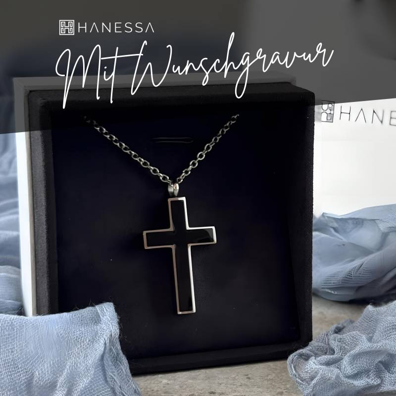 Personalisierte Kette Mit Gravur Auf Der Rückseite Aus Edelstahl Kreuz in Schwarz/Silber Personalisierte Geschenke Mann von HanessaDE