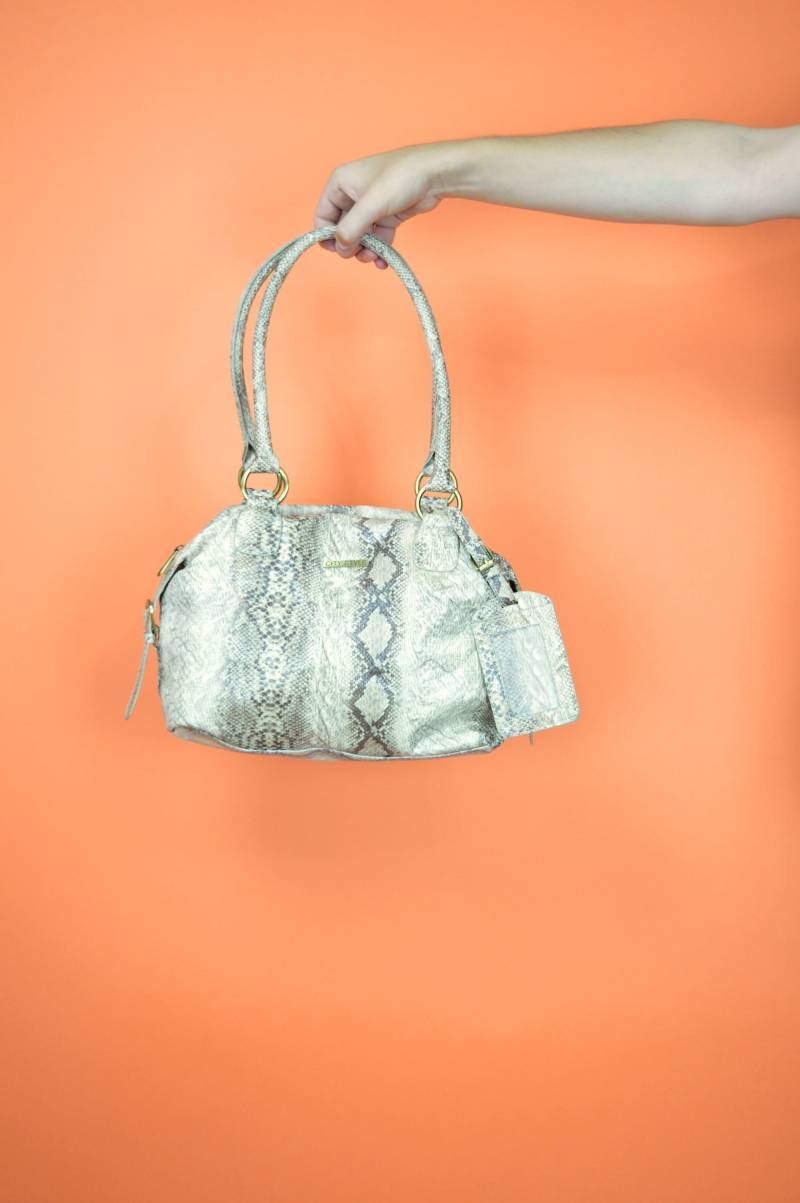 Vintage Graue Leder Print 80Er Umhängetasche {A27} Vintage Graue Leder Print 80Er Umhängetasche {A27} von HangerVintage