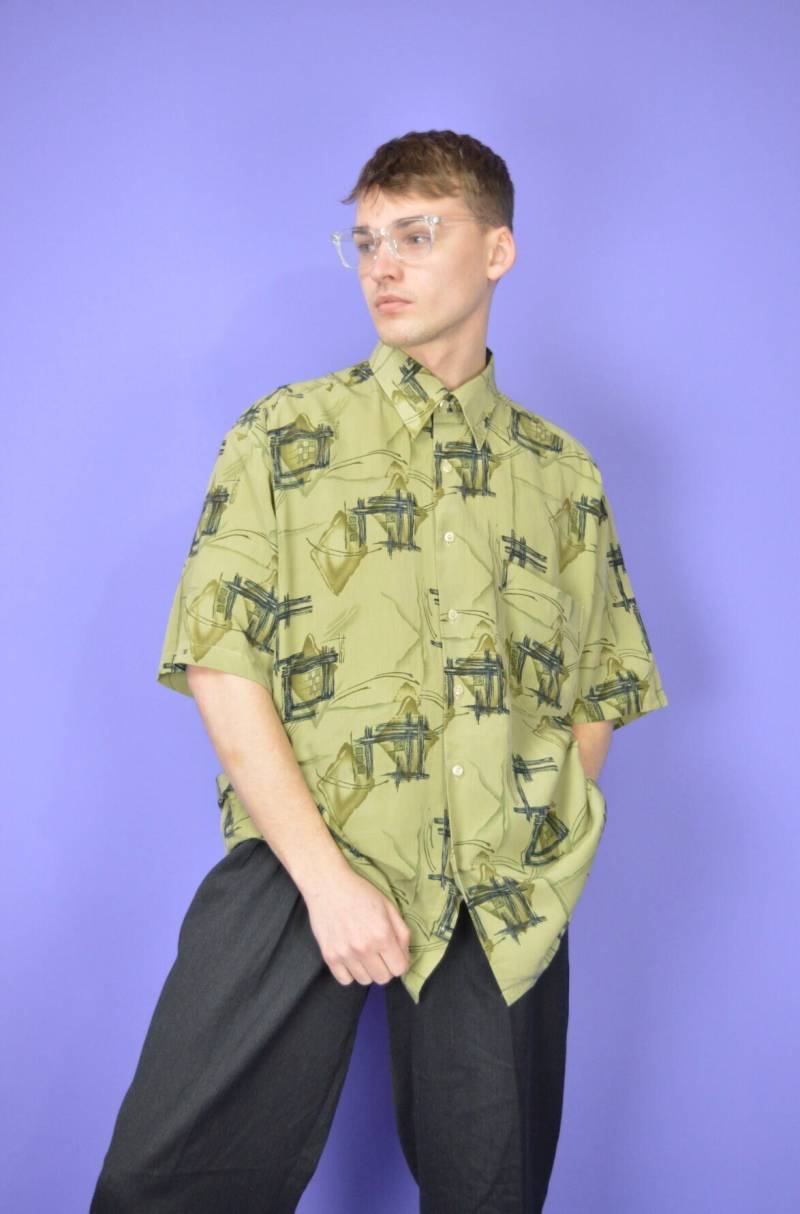 Vintage Multicolour Abstrakte Print Kurzarm Shirt {K347} von HangerVintage