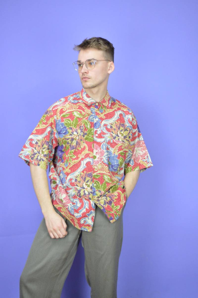 Vintage Multicolour Grafik Print Kurzarm Shirt {K395} von HangerVintage