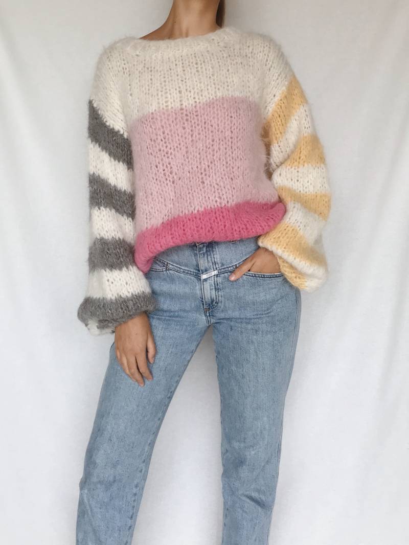 Alpaka Grobstrickpullover Handgestrickt Gestreift in Pastellfarben Multicolour von Hanishken