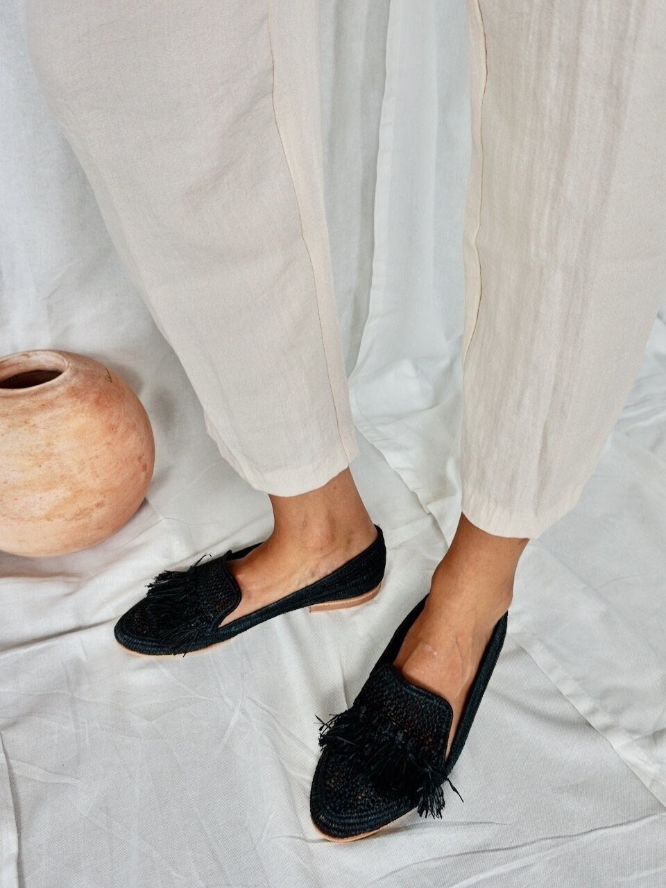 Handgefertigte Loafer Mokassin Aus Raffia - Marrakesch Schwarz Vegan Handgefertigte Loafer Mokassin Aus Raffia - Marrakesch Schwarz Vegan von Hanishken