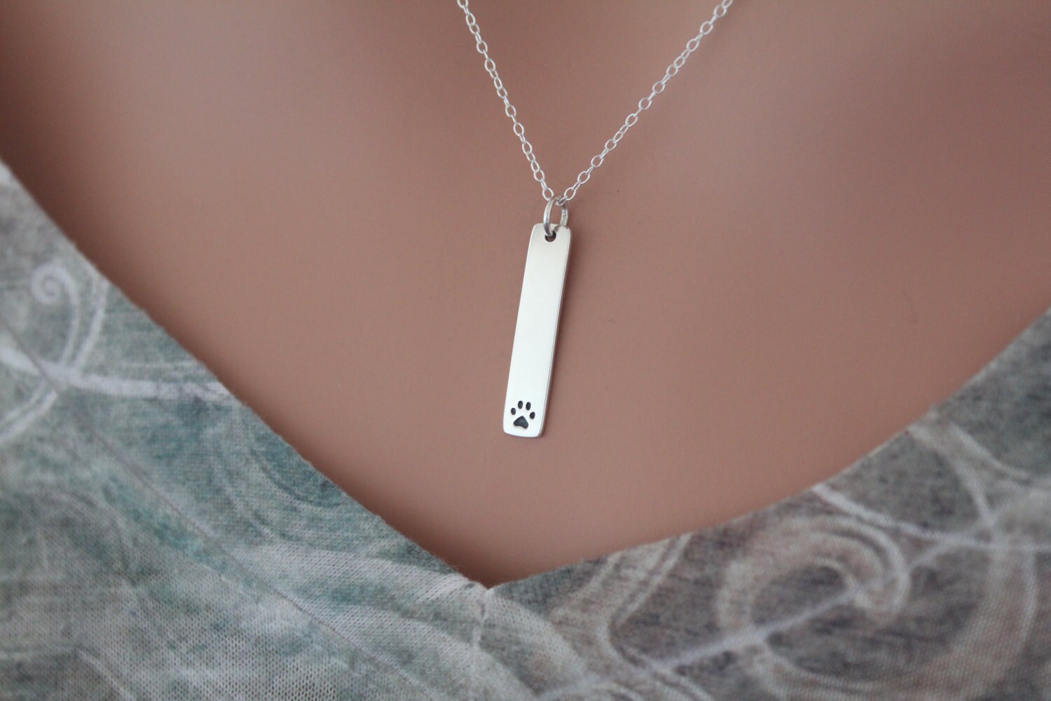 Sterling Silber Pfote Abdruck Bar Halskette Stanzen Blank Anhänger von HannahCatherines