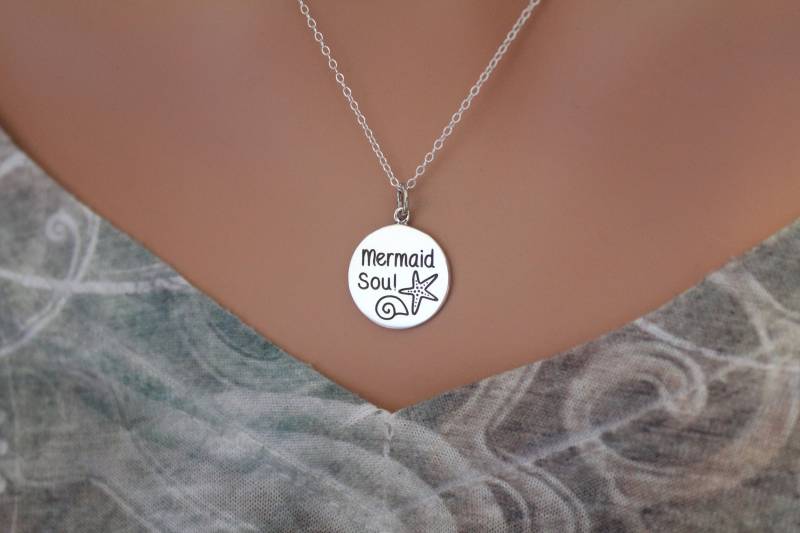 Sterling Silber Meerjungfrau Anhänger Strand Schmuck von HannahCatherines