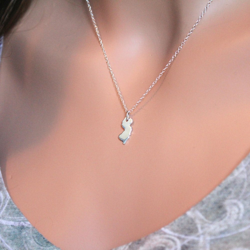 Sterling Silber New Jersey State Charm Halskette, Geschenk Für Graduierte Abschlussgeschenk von HannahCatherines