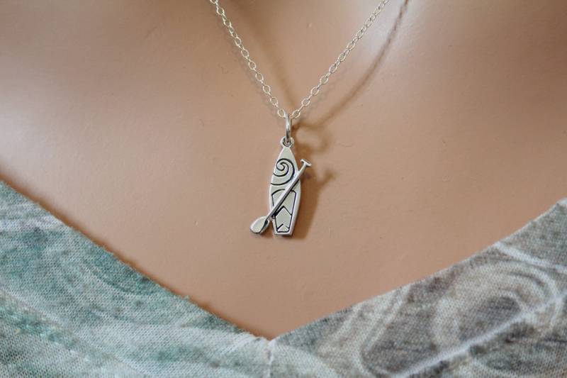 Sterling Silber Stand Up Paddle Board Halskette Sup Anhänger von HannahCatherines