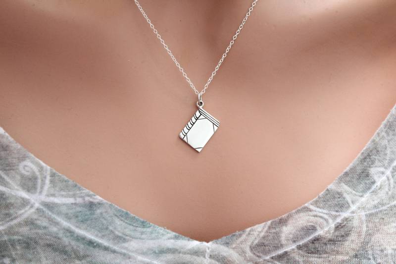 sterling Silber Buch Halskette Geschenk Für Leseratte von HannahCatherines