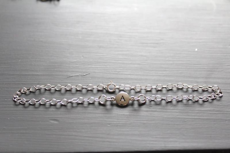 sterling Silber Initial A Armband Zierliches Bettelarmband von HannahCatherines