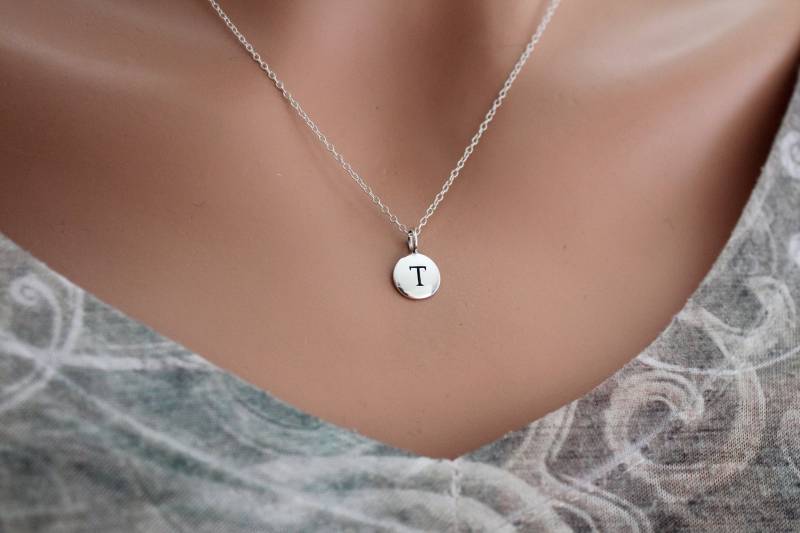 sterling Silber Initial T Halskette Gestempelt Charme von HannahCatherines