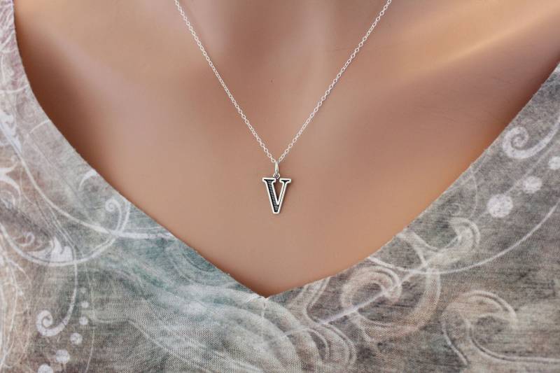 sterling Silber Initial V Halskette von HannahCatherines