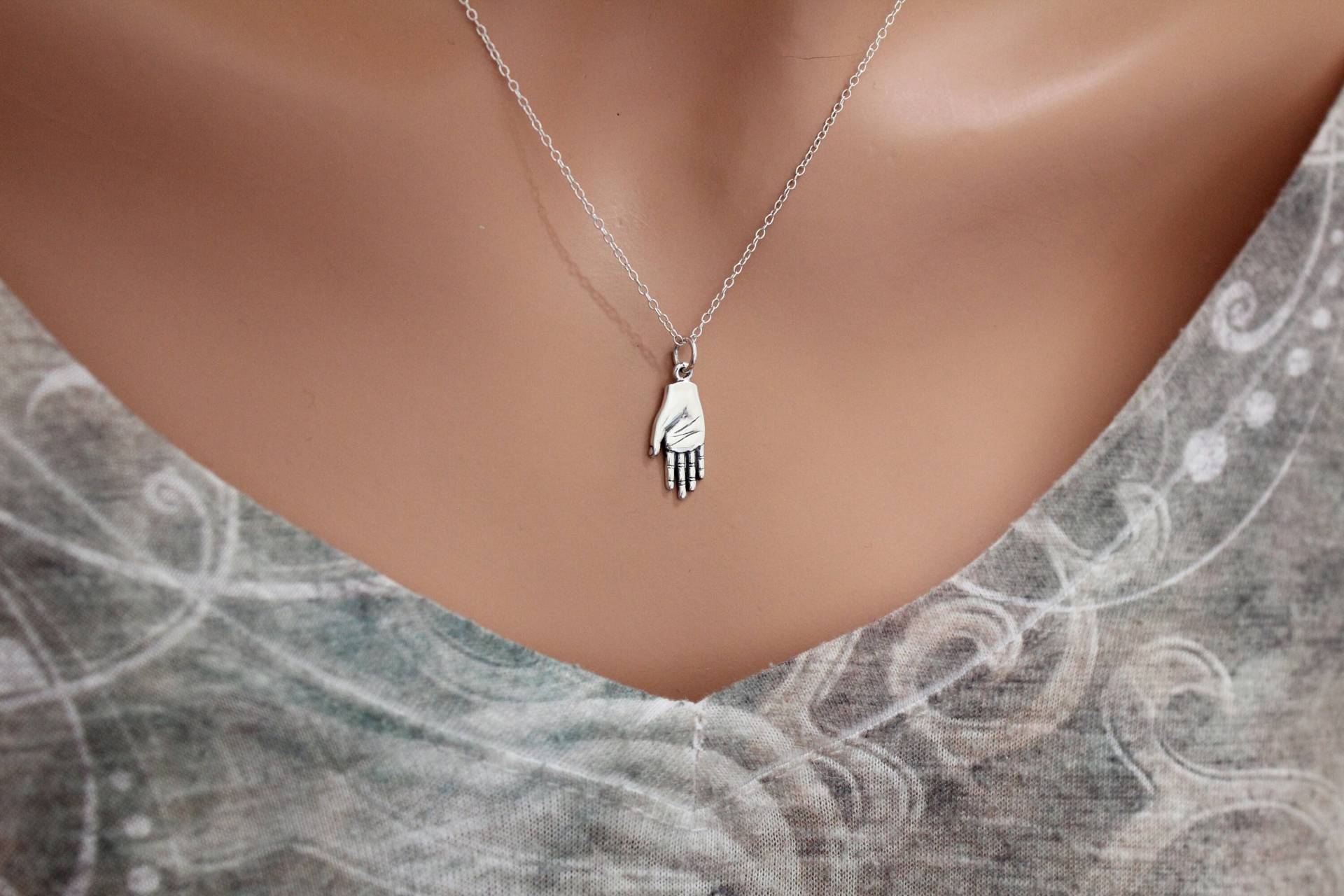 sterling Silber Hand Charme, Anhänger Halskette, Charme Halskette sterling Silber Hand Charme, Anhänger Halskette, Charme Halskette von HannahCatherines