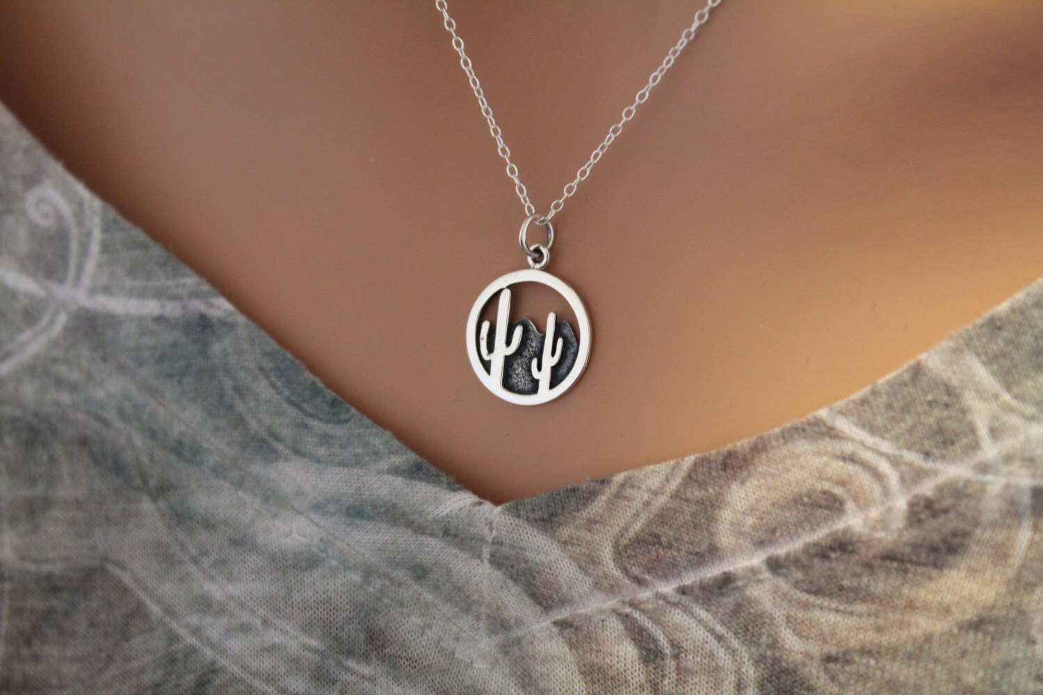 Kaktus-Anhänger Aus Sterlingsilber Wüsten-Anhänger von HannahCatherines