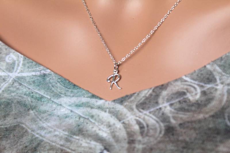 sterling Silber Schreibschrift R Initial Halskette von HannahCatherines