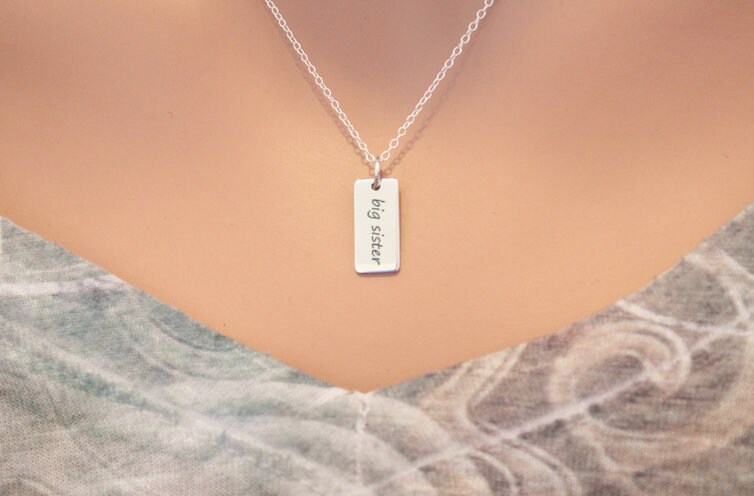 sterling Silber Schwester Charm Halskette Gravur Schmuck Geschenk von HannahCatherines