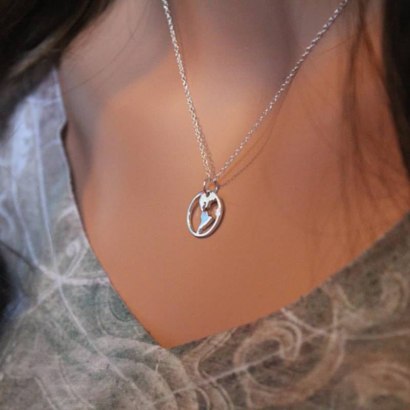 sterling Silber Welt Ausschnitt Halskette Reise Abenteuer Schmuck von HannahCatherines