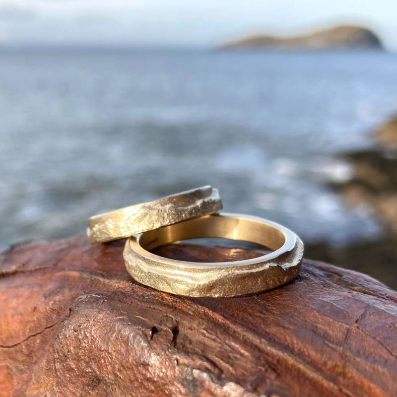 Küstenlinie Ringe | Handgemachte Trauringe von HannahLouiseLamb