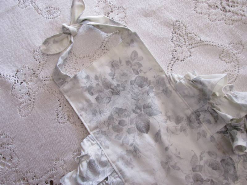 Rts 6-12 Monate Abend Bouquet Pearl Mist Bubble Romper - Säuglings- & Kleinkindgrößen Vintage Strampler Photo Prop, Kleinkinder Geschenk von HannahsHomestead2