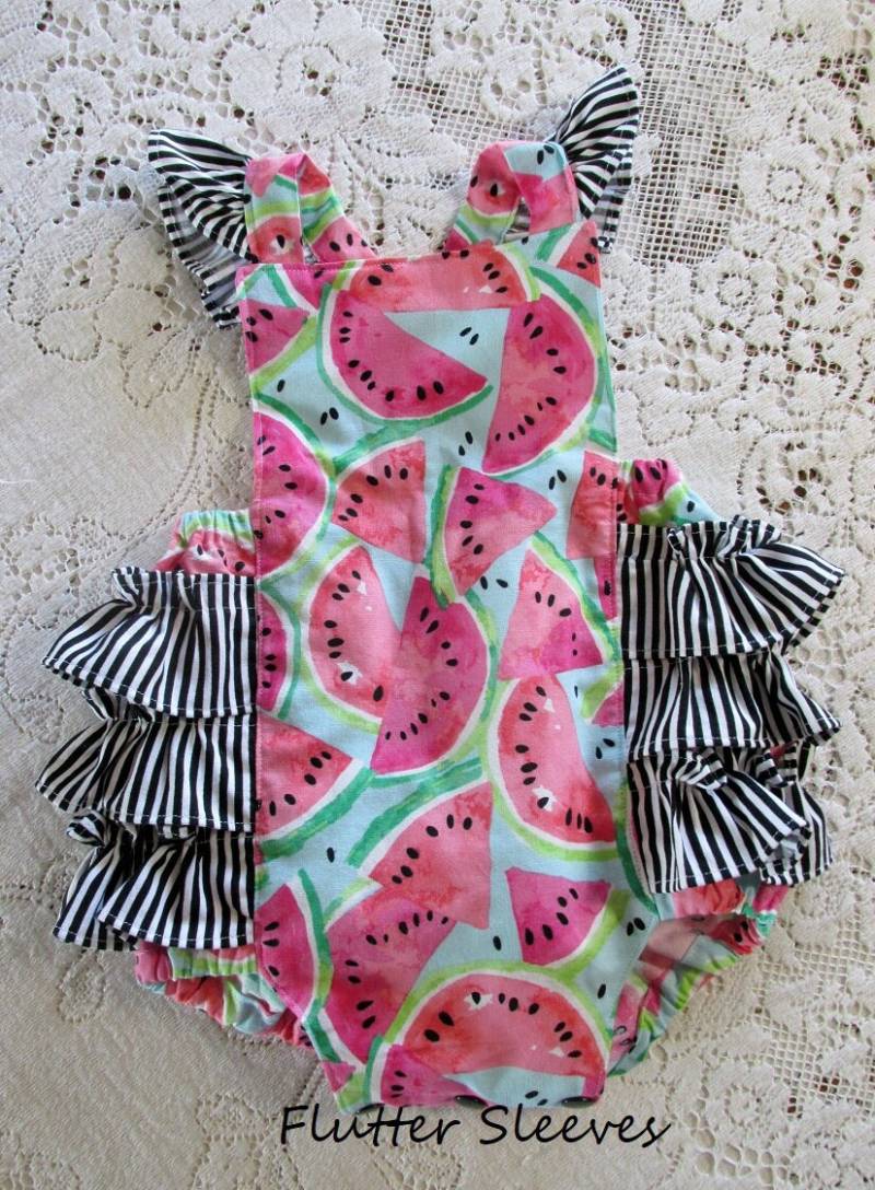 Wassermelonen-strampler Mit Rüschen - Ärmel- Und Größenoptionen Schwarz-Weiß Gestreift Melonen-Geburtstagsparty Vintage-stil Sonnenanzug Playsuit von HannahsHomestead2