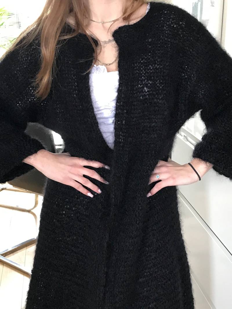 Handgestrickte Mohair Strickjacke Leichte Wolle Langer Mantel, Größe S/M von Hannaleatherfashion