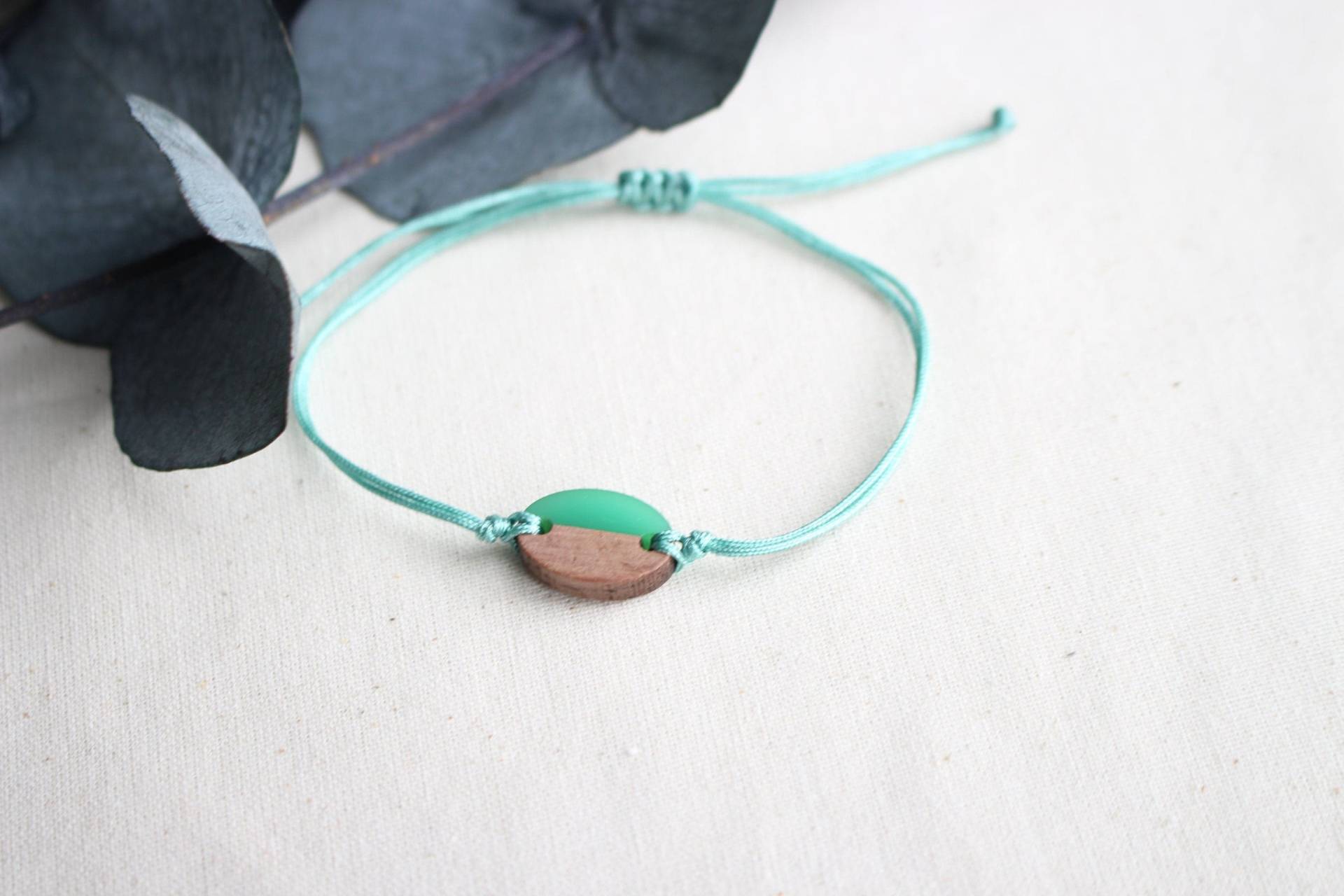 Kordel Holz Anhänger Grün Armband/Fußkette - Hannischjewelry von HannischJewelry