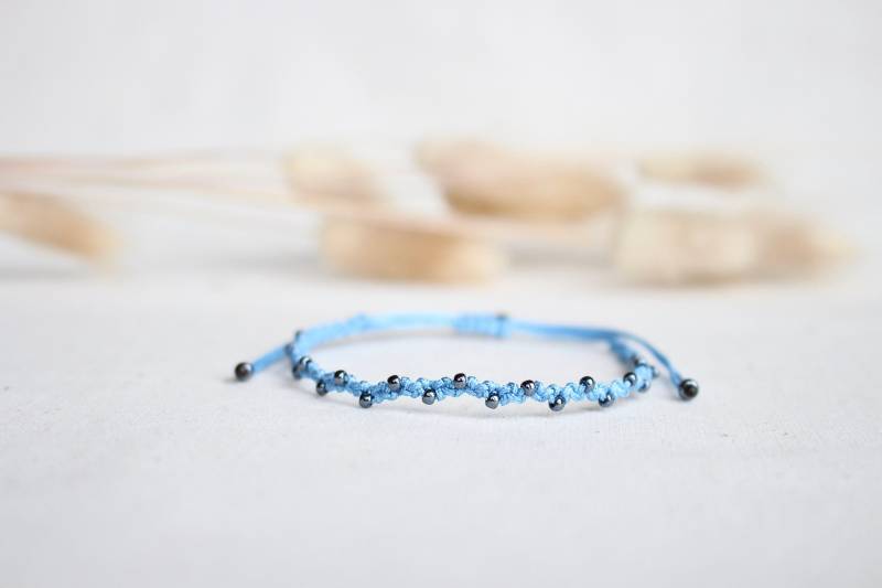 Makramee Space Gray Zick Zack Perlen Armband/Fußkette - Hannischjewelry von HannischJewelry