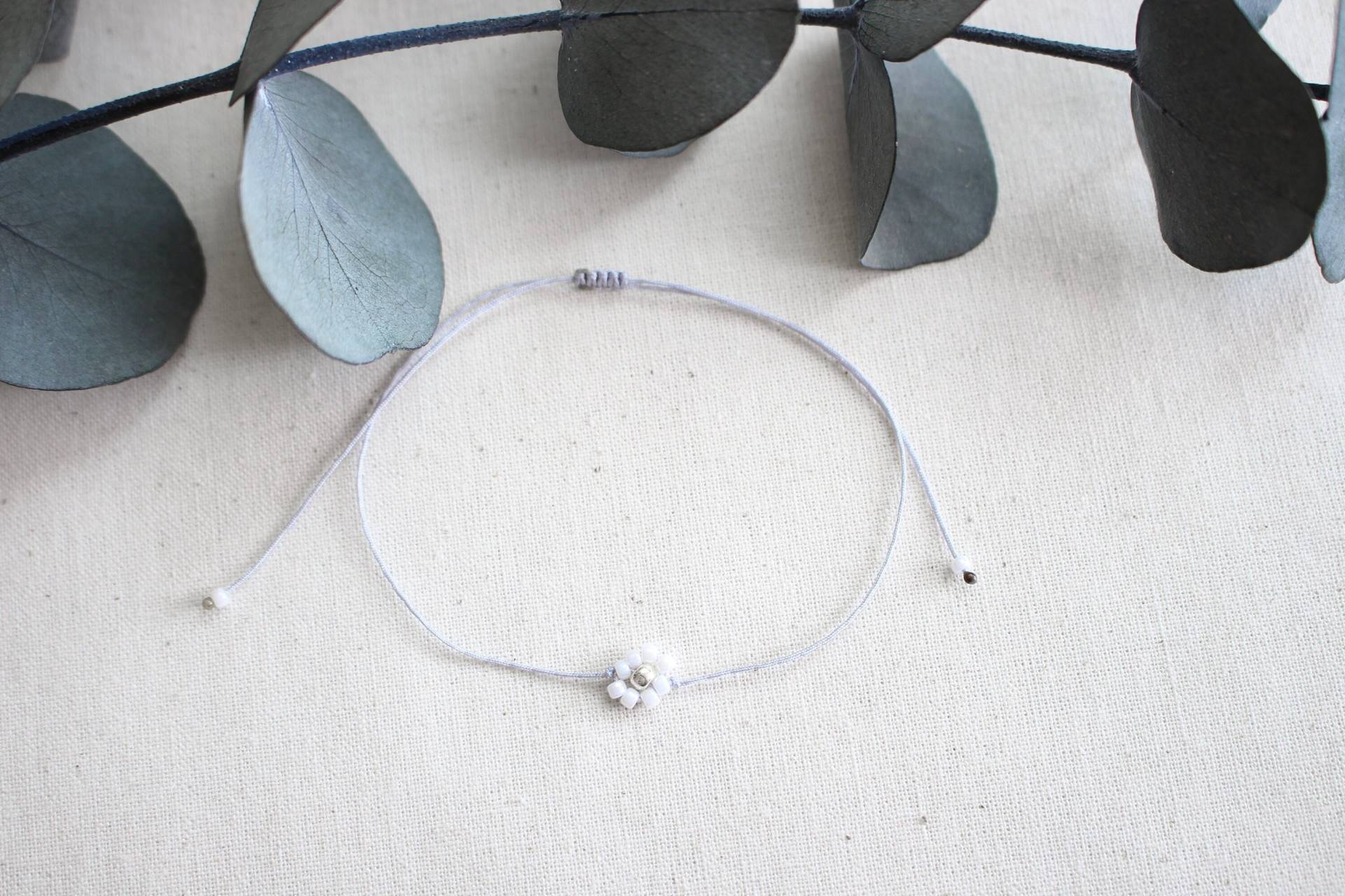 Ultra Slim Eine Kordel Gänseblümchen Silber Weiß Perlen Armband/Fußkette - Hannischjewelry von HannischJewelry