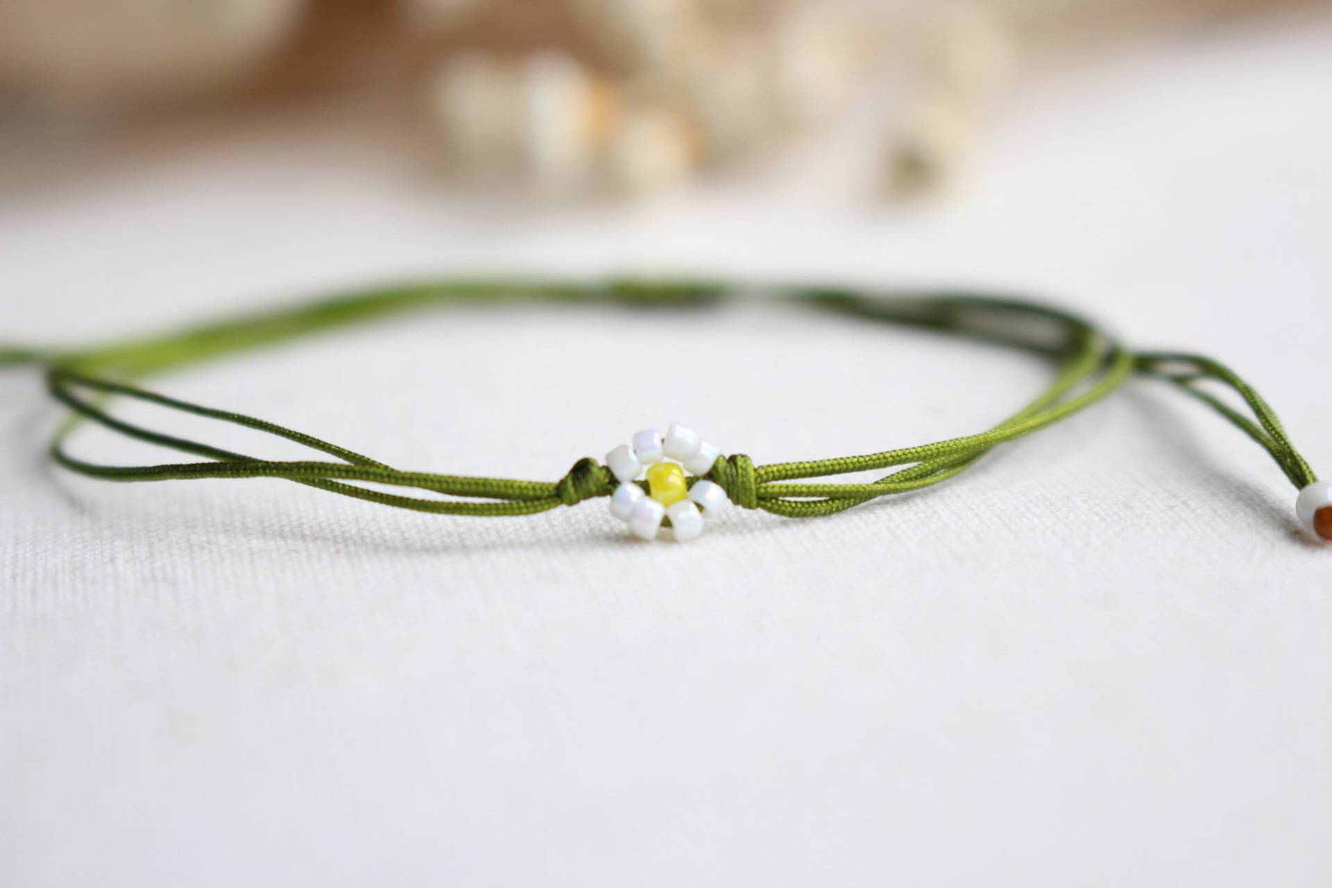 Ultra Slim Kordel Gänseblümchen Gelb Weiß Perlen Armband/Fußkette - Hannischjewelry von HannischJewelry