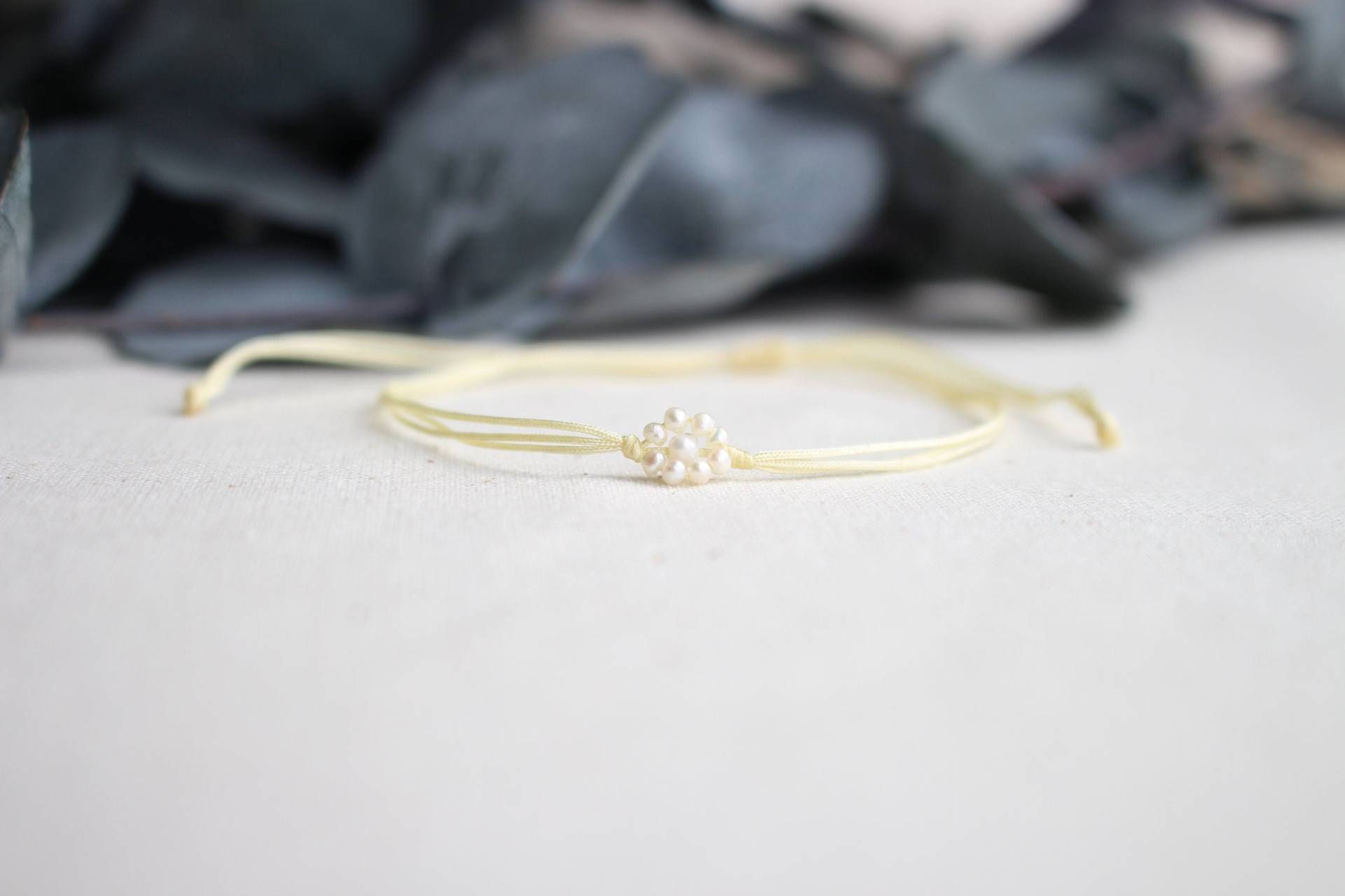 Ultra Slim Kordel Gänseblümchen Süßwasserperlen Armband/Fußkette - Hannischjewelry von HannischJewelry