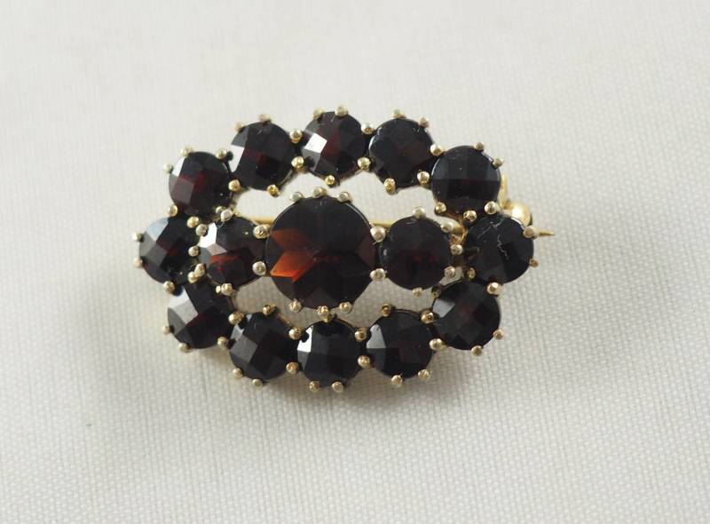 Antike Edwardian Brosche Granat "Norm Gold" Floral Anstecknadel." Antike Edwardian Brosche Granat "Norm Gold" Floral Anstecknadel." von HanseaticJewels