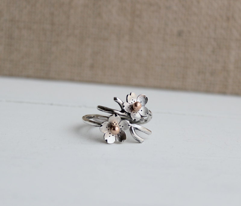 Kirschblüten Kollektion, Zweig Ring, Ring Verstellbar in Silber, Made To Order, Braut Accessoires Kirschblüten Kollektion, Zweig Ring, Ring Verstellbar in Silber, Made To Order, Braut Accessoires von HapaGirls